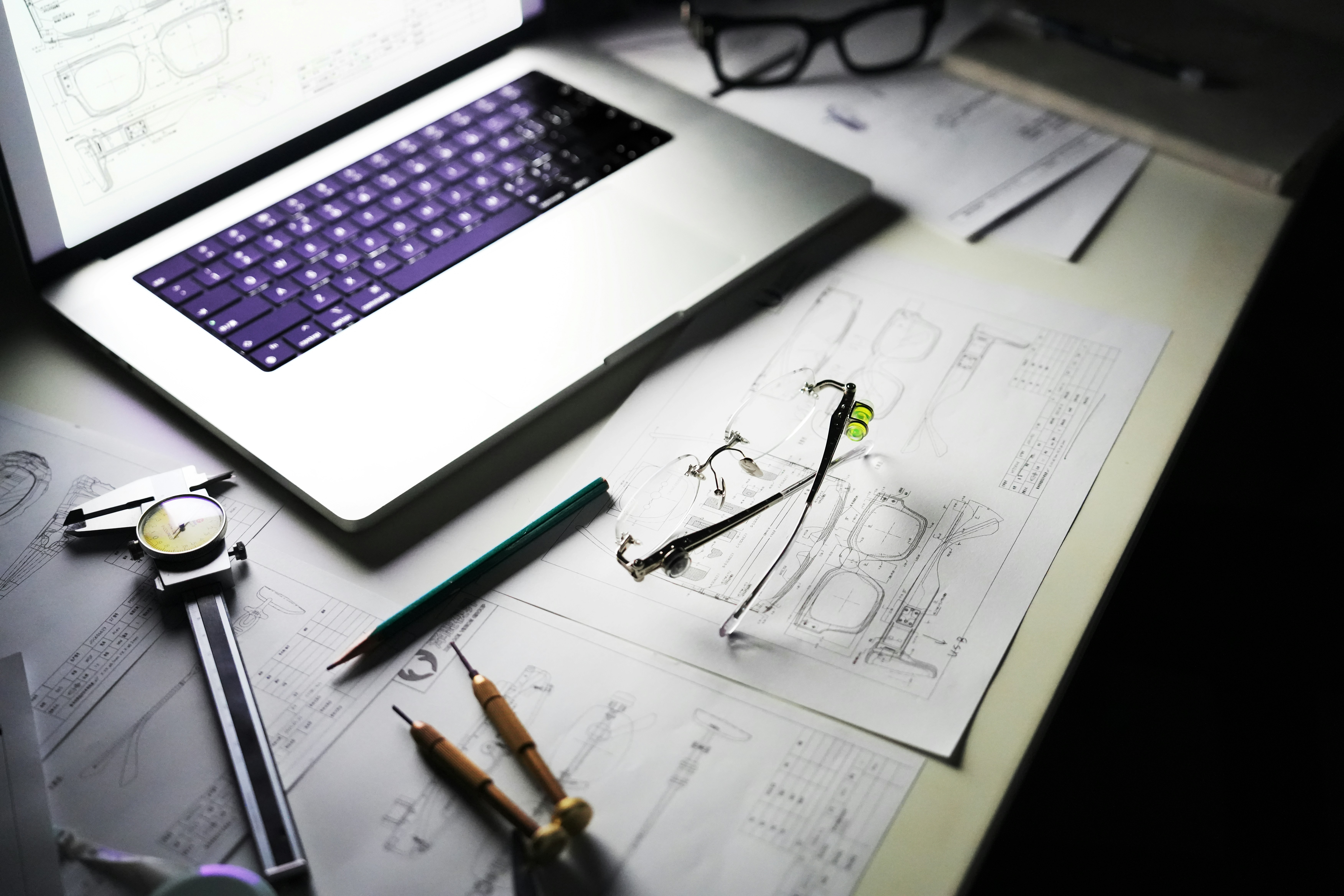 OEM Customization: Avoid the "Public Mold" Trap